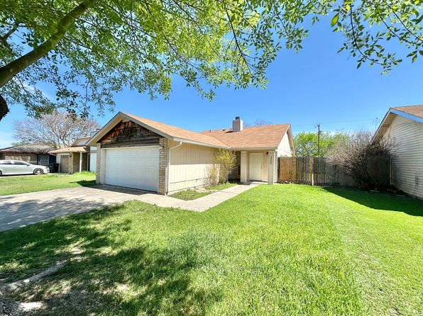 2402 Silverhill Dr