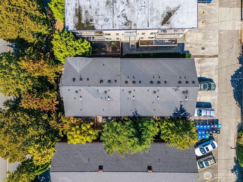 2nd image of 4018 California Avenue SW