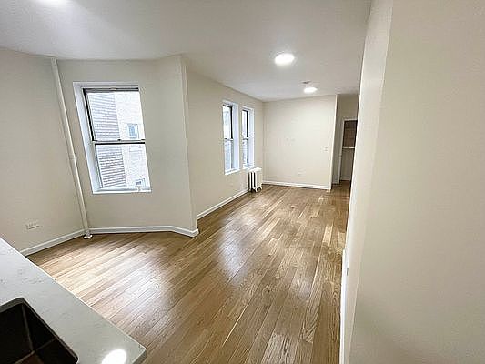2nd image of 117 W 13th St APT 44