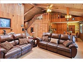 945 Deer Creek Rd photo 1