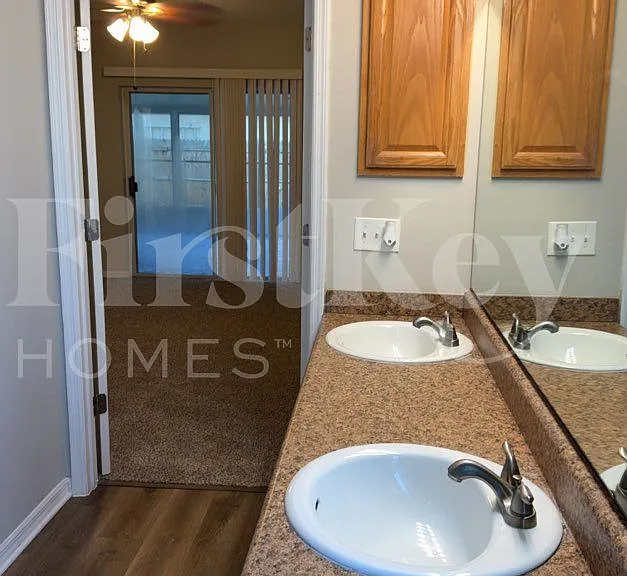 4129 Pacifica Dr — Photo 13