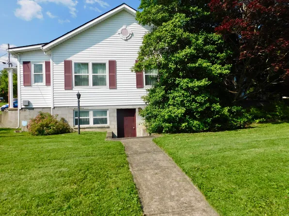 302 8th St, Ravenna, KY 40472