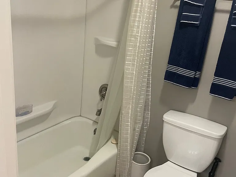 435 E 114th St — Photo 13