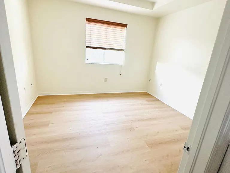 8846 W Flagler St #5 — Photo 15