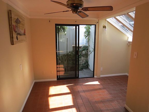 4th image of 8451 La Mesa Blvd #B