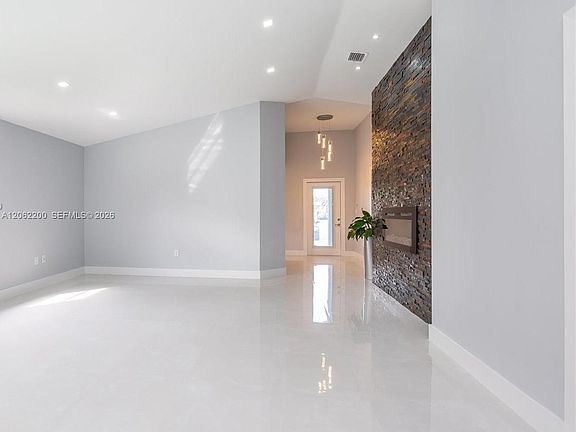 3rd image of 14003 SW 147th Ct