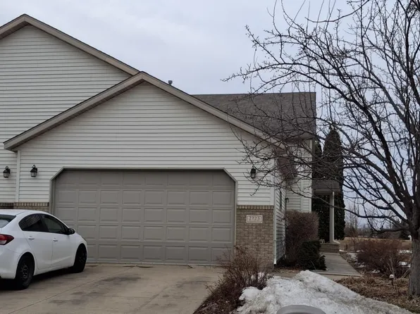 2723 Wheatland Dr S, Fargo, ND 58103