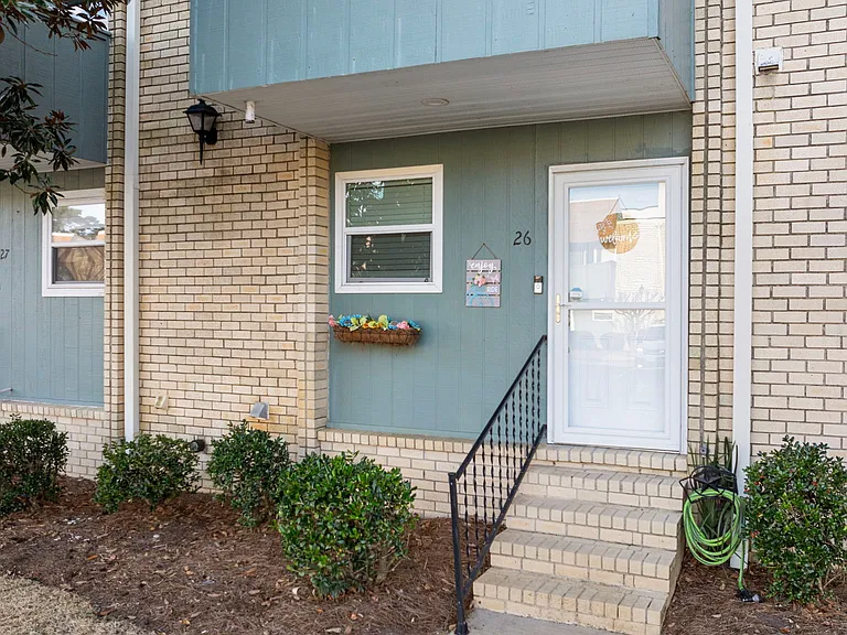 4701 N Kings Hwy #26 — Photo 54