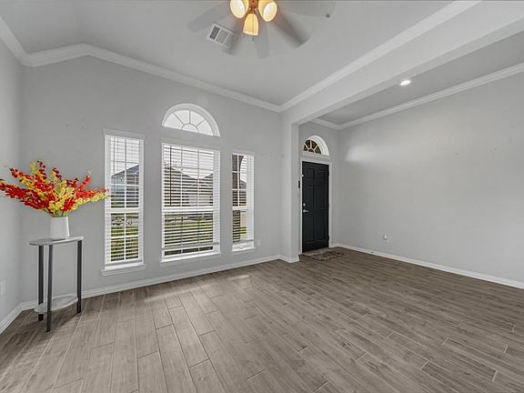 4th image of 3600 Gracie Cir