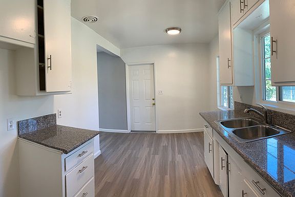 5th image of 5158 1/2 Santa Ana St