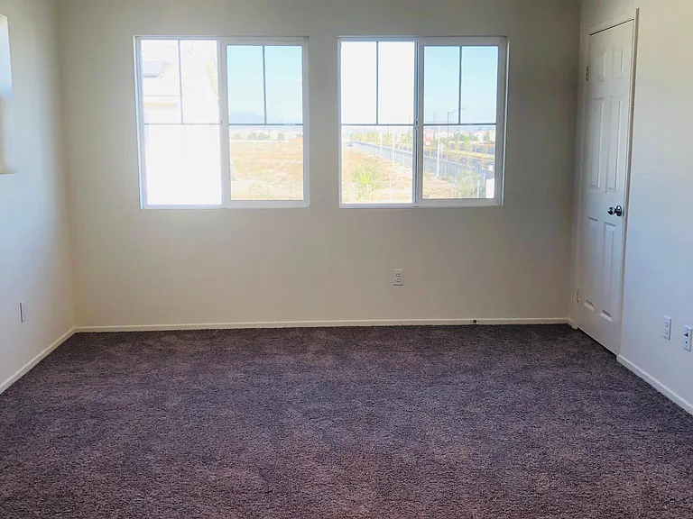 2897 E La Avenida Dr — Photo 20