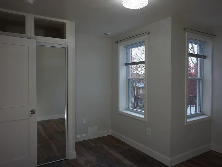 1520 Hollins St #3 — Photo 53