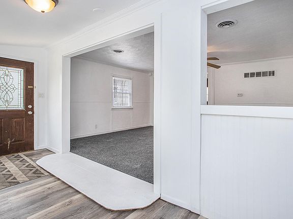 4th image of 25 Troy St