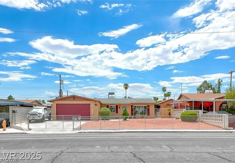 861 E Hacienda Ave — Photo 1