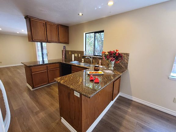 3rd image of 11507 Santo Ct