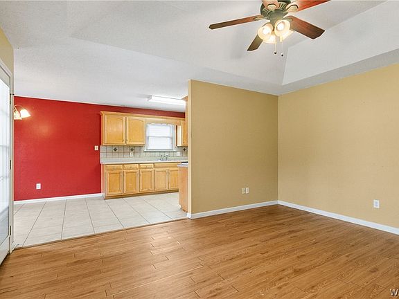 5th image of 81 Peyton Ln