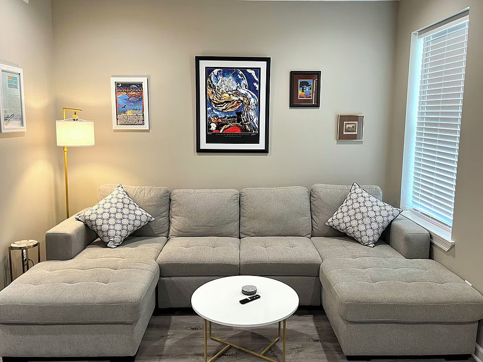1st image of 305 W 2nd St #302
