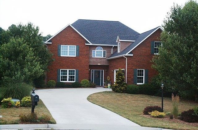 103 Court Lane