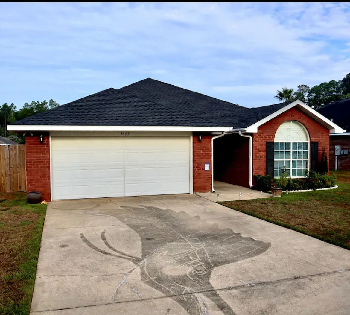 3 bed, 1543 sqft, $2,000 — Photo 1