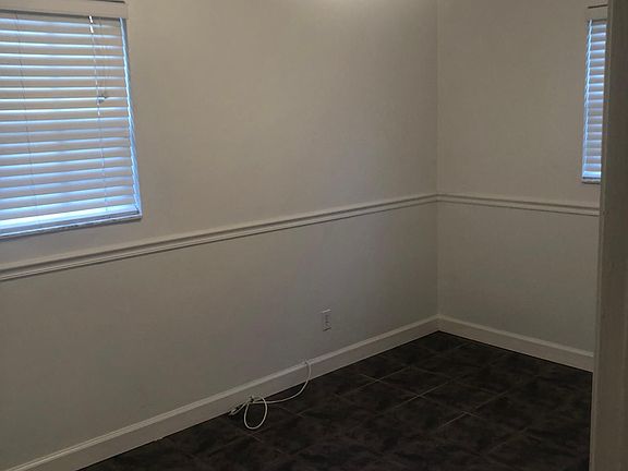 4th image of 3520 W Paul Ave