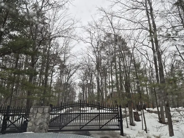 4 Osprey Ln, Lewiston, MI 49756