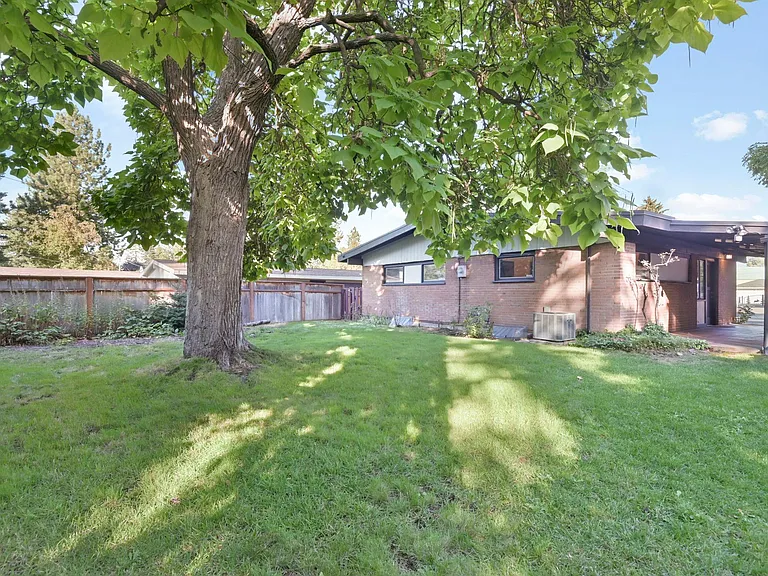 6517 N Stevens St — Photo 25