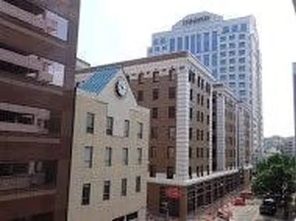 130 W Plume St APT 4B, Norfolk, VA 23510