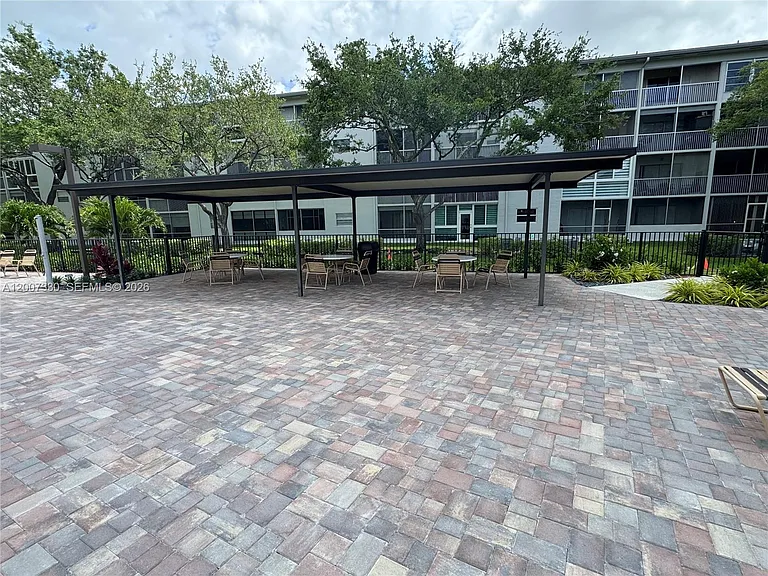 12501 SW 14th St #112R — Photo 27