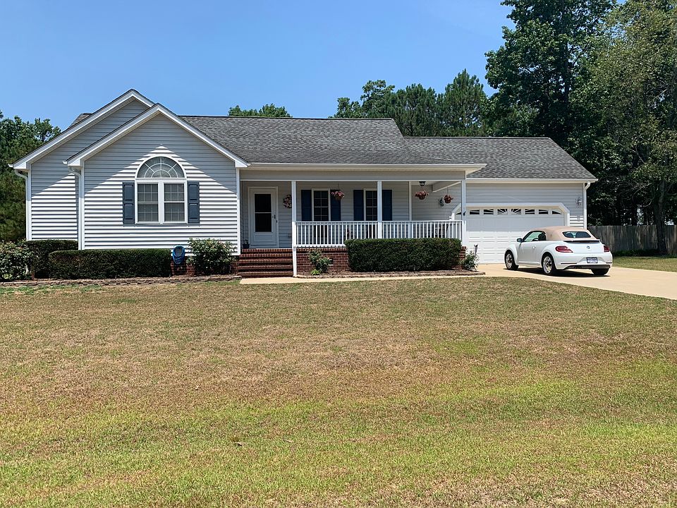 107 Oak Tree Dr