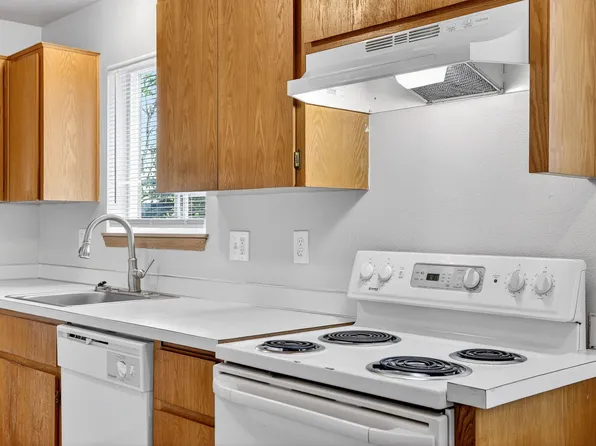 13024 SE Tessa St APT 7, Portland, OR 97233