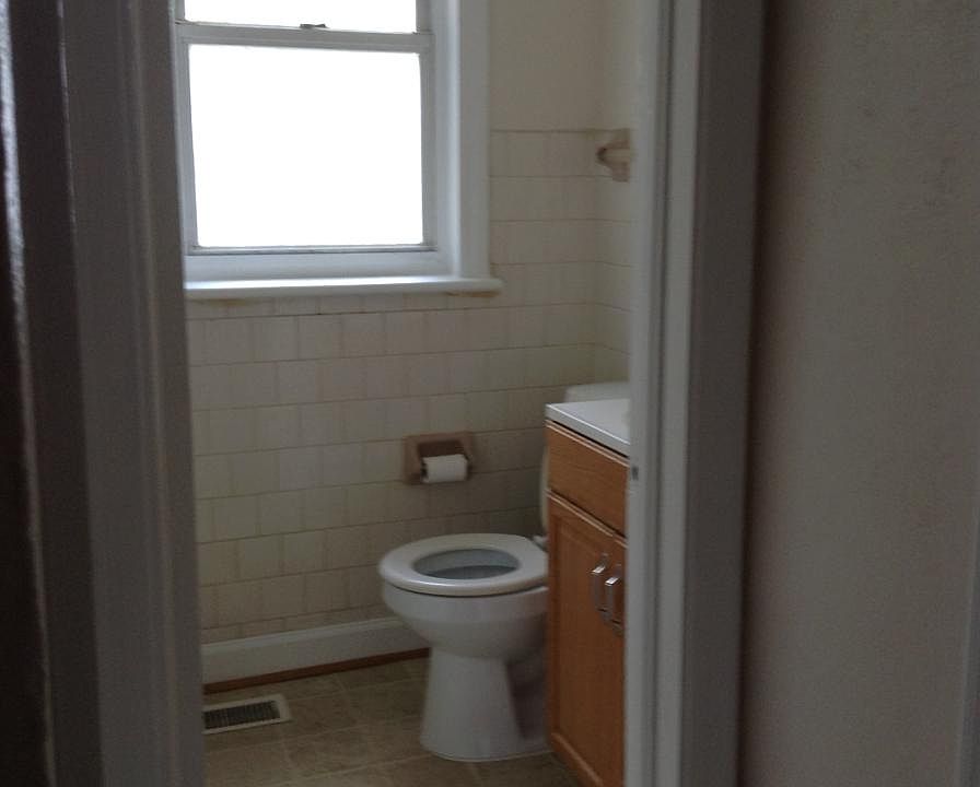1st image of 2400 Ambler Ave