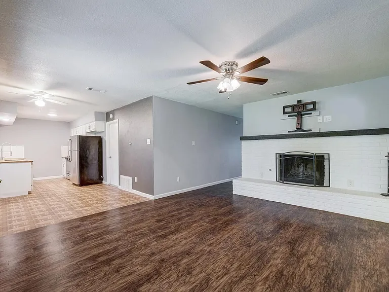 5010 Joshua Ct — Photo 5