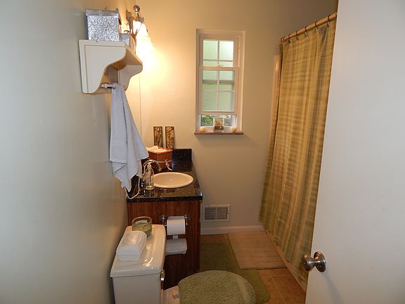5th image of 148 Sherbrooke Dr