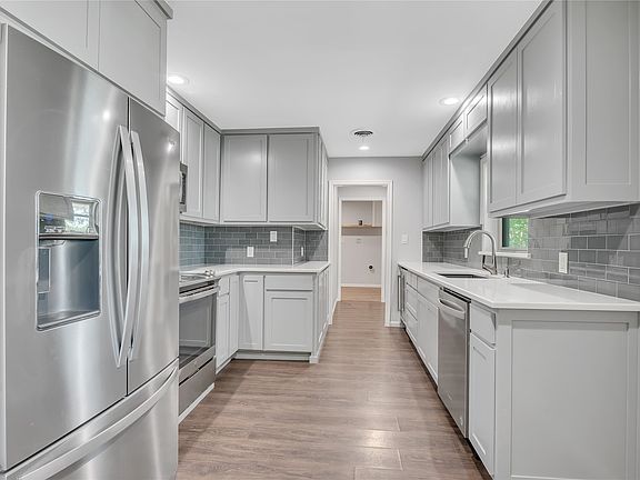 3rd image of 3007 County Road 805b