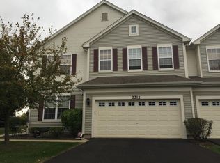 2212 Hillsboro Ct, Aurora, IL 60503