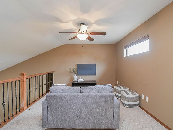 5th image of 2512 E Winston Cir
