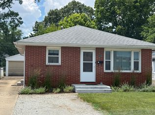 3239 S 6th St, Southern View, IL 62703