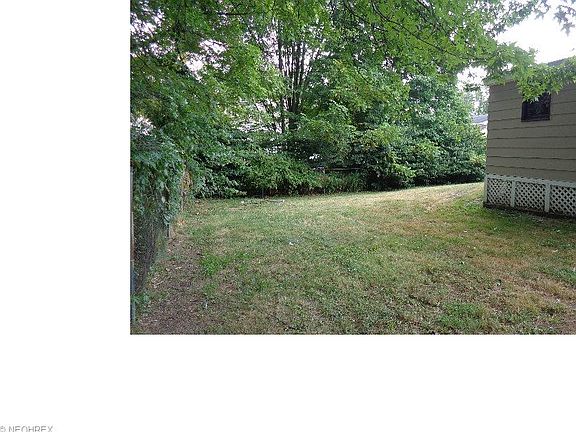 5th image of 641 Madison Ave