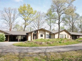 51 Wintersweet Dr, Cleveland, GA 30528