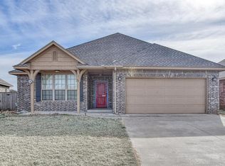 20630 Frontier Pl, Harrah, OK 73045