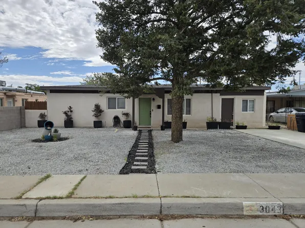 3043 Quincy St NE, Albuquerque, NM 87110