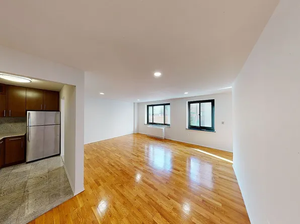 284 Mott St, New York, NY
