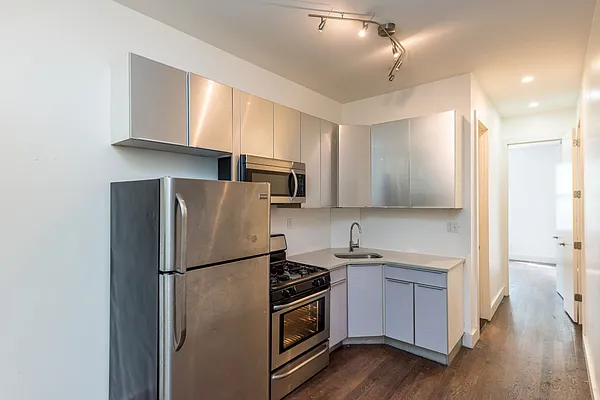 Rented by Nooklyn NYC LLC | media 55