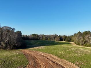 3 Far A Way Rd, Elberton, GA 30635