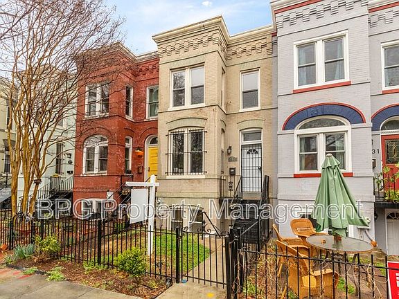 2nd image of 1033 5th St NE #Basement