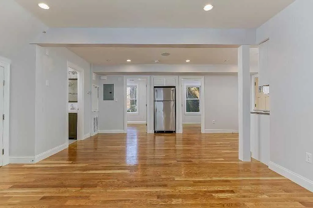 3 bed, $4,500 — Photo 3