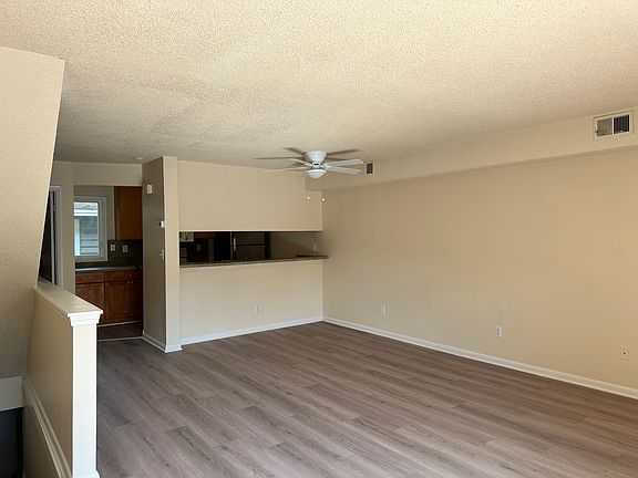 3rd image of 2304 La Jolla Ct #2304