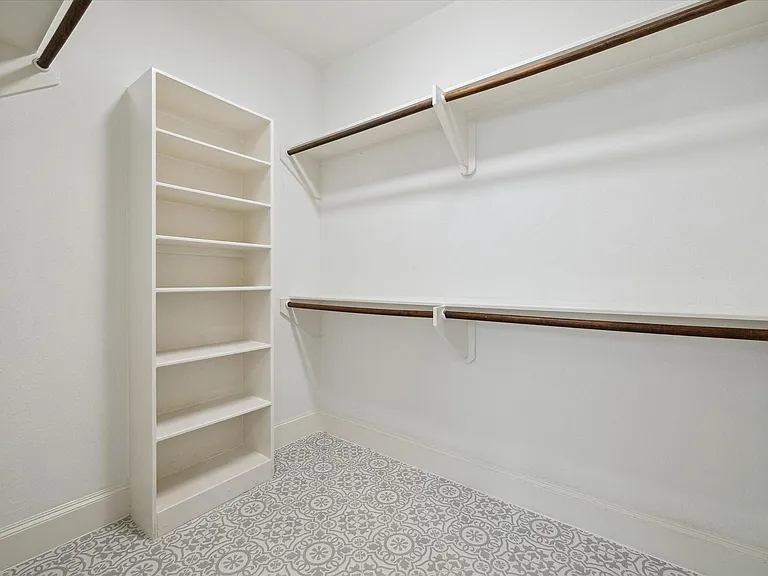 513 Northwood St #C — Photo 12