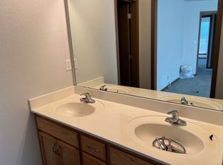 1411 NW Willow Dr, Grain Valley, MO 64029