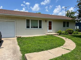 111 E Mission St, Marshall, MO 65340